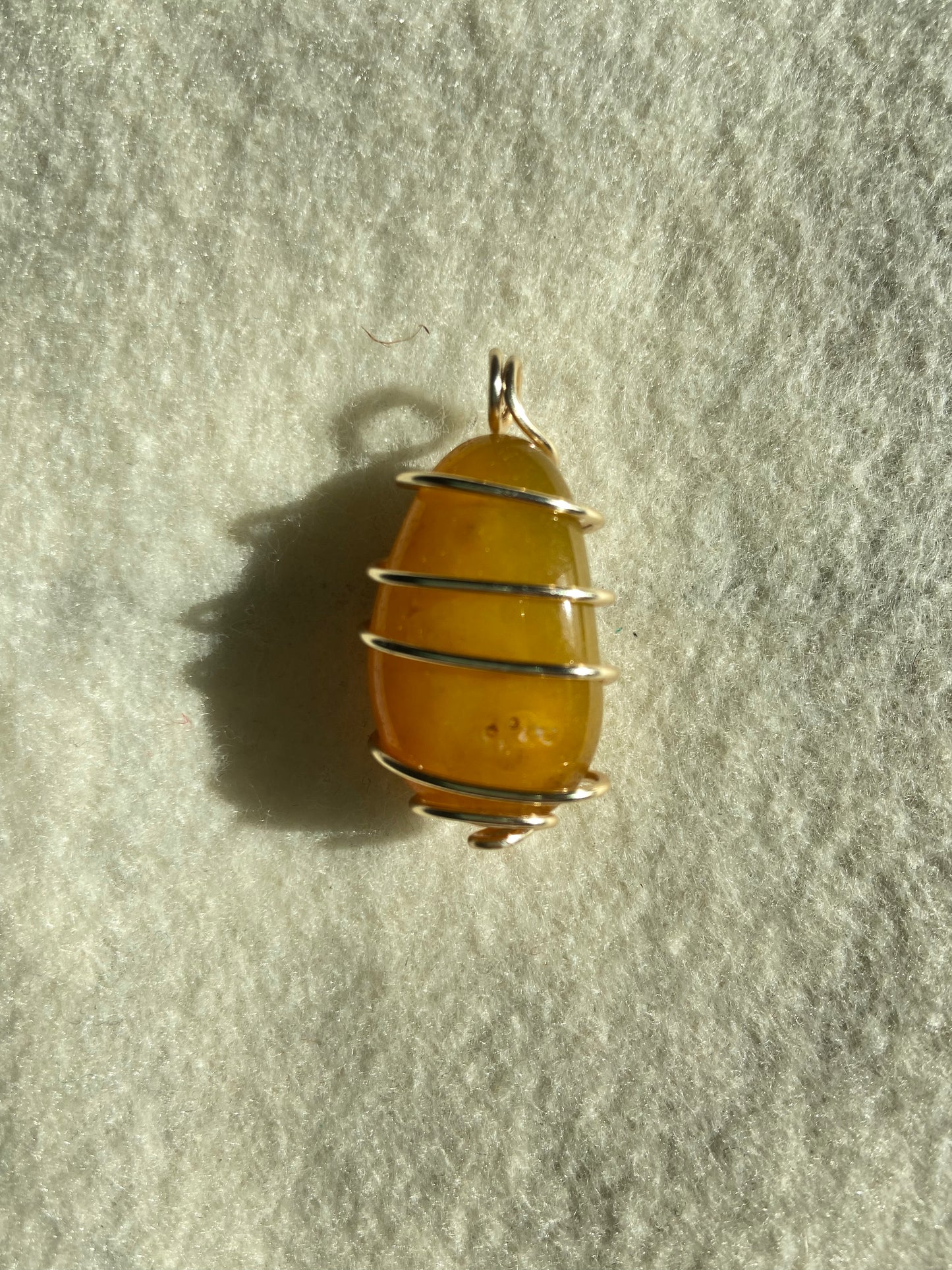 Mặt dây chuyền mật ong Onyx