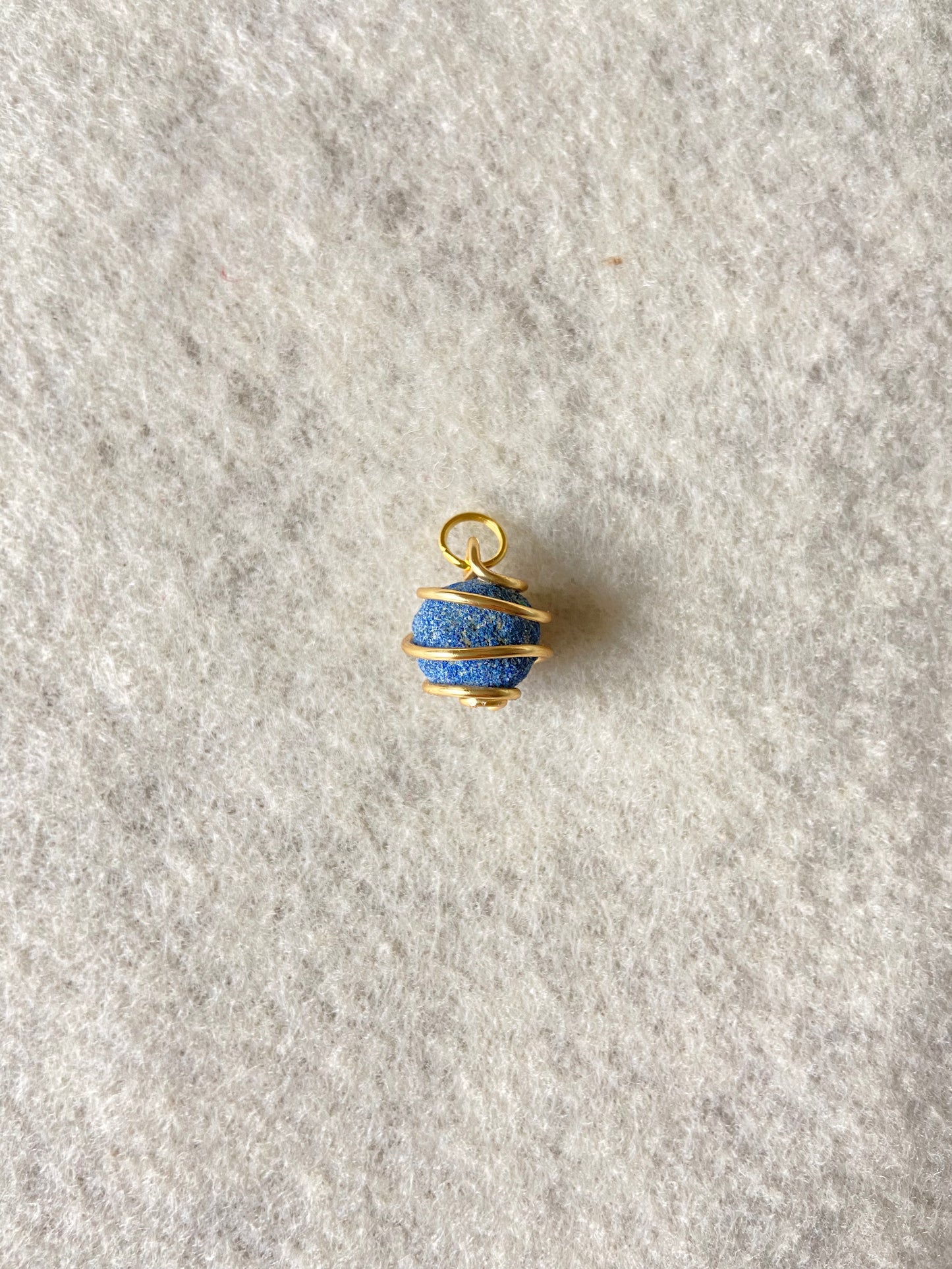 Mặt dây chuyền quả việt quất Azurite nhỏ