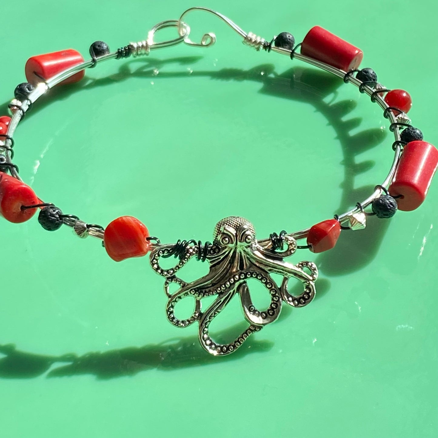 Sea Slayer Black/Red Wire Choker